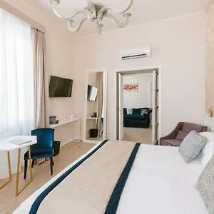 Rhea Silvia Luxury Navona Guest house