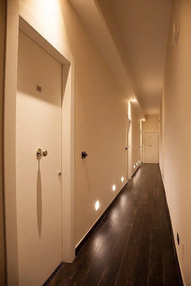 רומא Borgo Pio Suites Inn בית הארחה